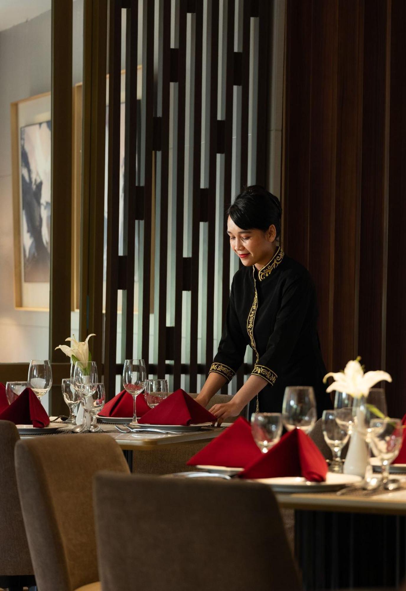 Hotel Santika Premiere Gubeng Surabaya Ngoại thất bức ảnh