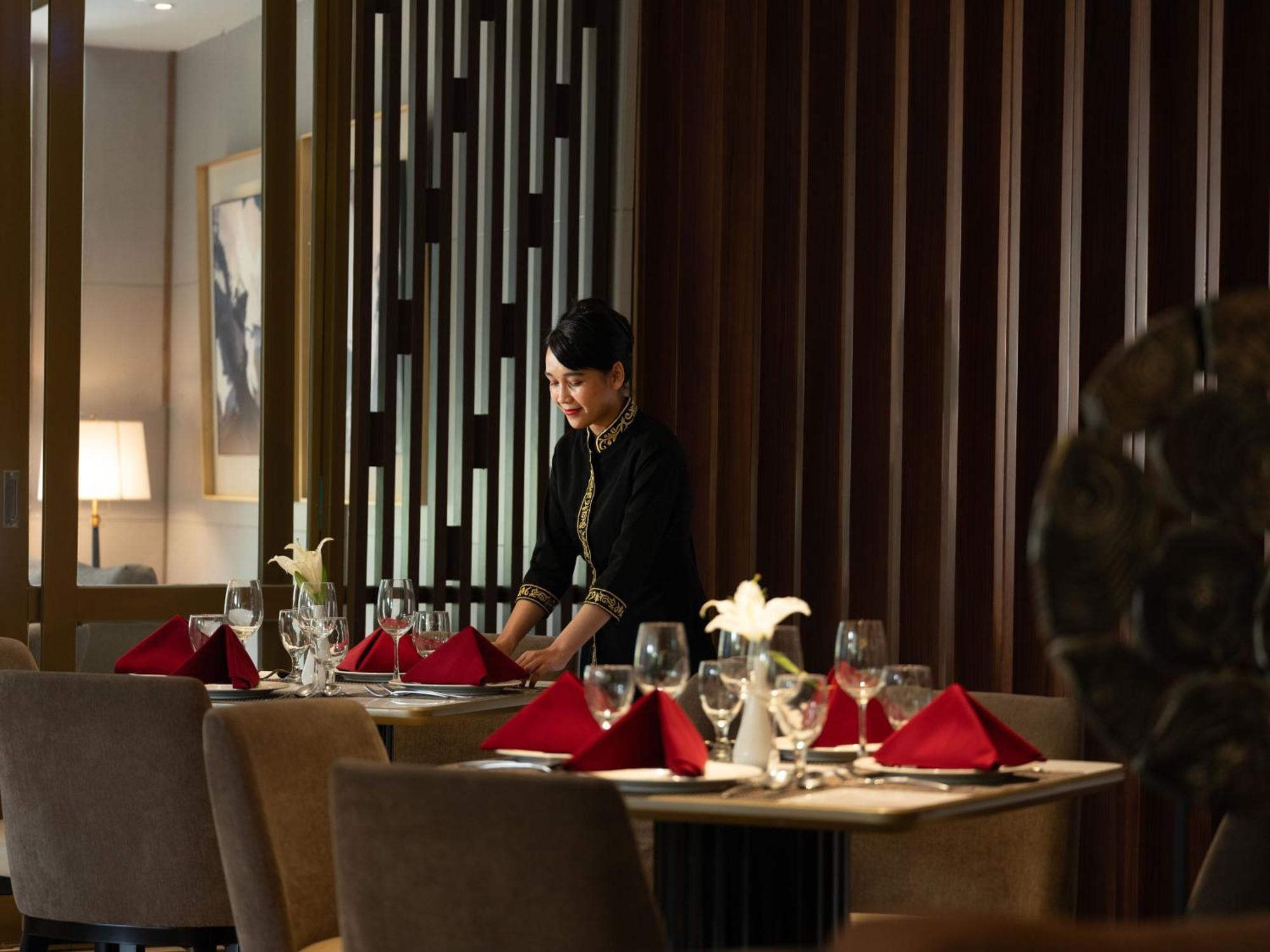 Hotel Santika Premiere Gubeng Surabaya Ngoại thất bức ảnh