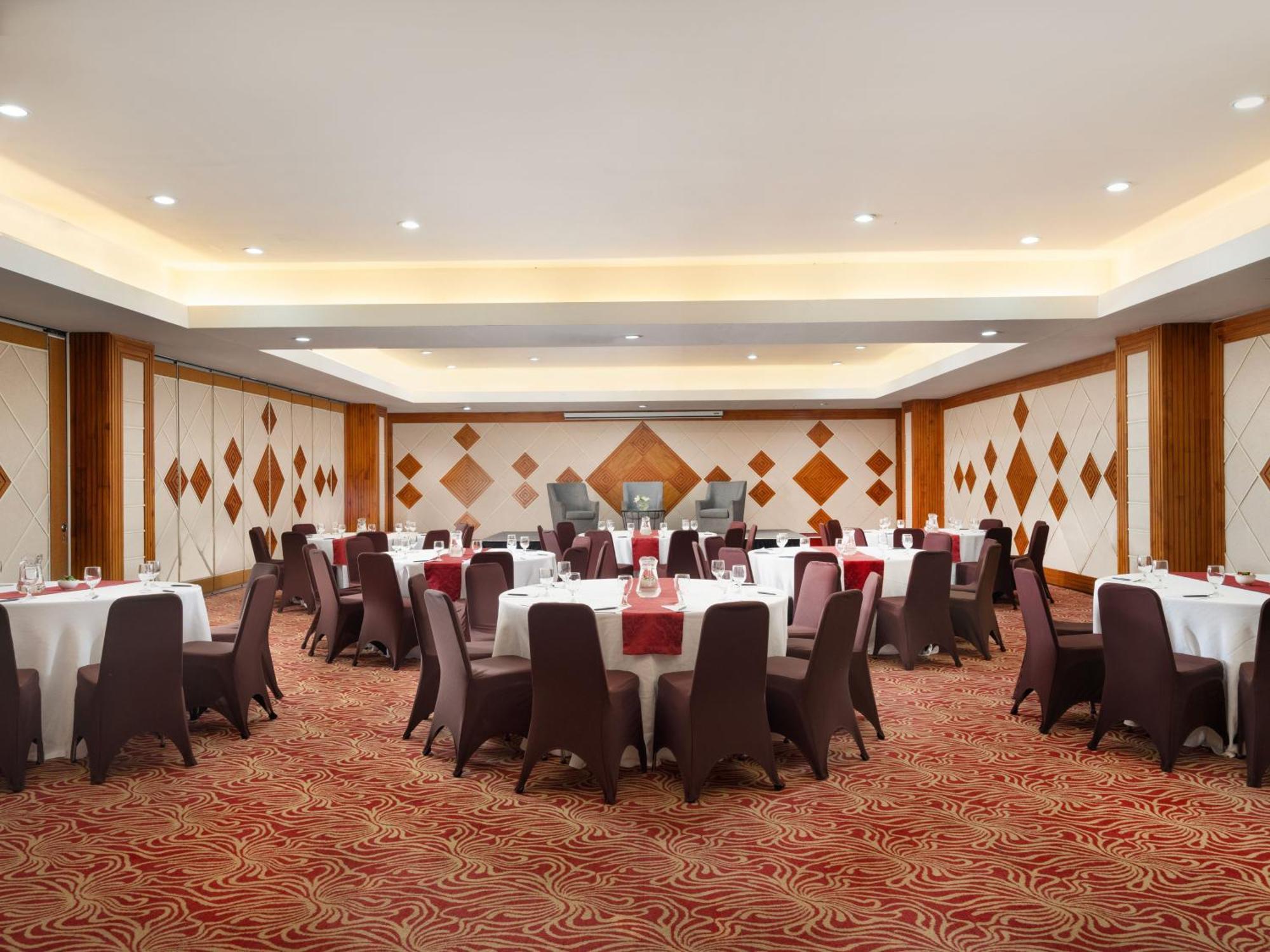 Hotel Santika Premiere Gubeng Surabaya Ngoại thất bức ảnh