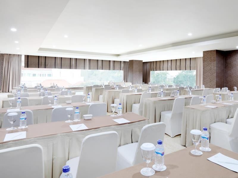 Hotel Santika Premiere Gubeng Surabaya Ngoại thất bức ảnh
